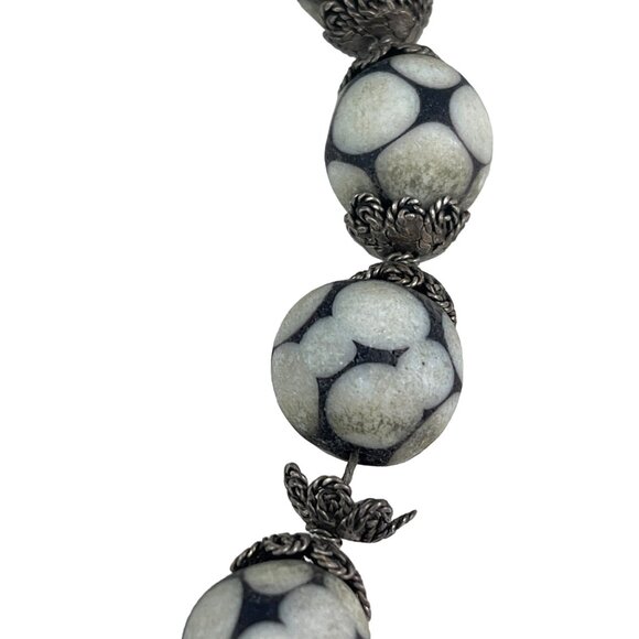 Vintage Handcrafted Necklace With Black & White Ceramic Beads Silver Clasps & Fl - Picture 7 of 9